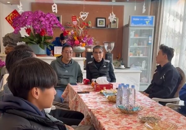 徐根宝寄语申花球员：世界杯出线才是硬道理，要为国家队争取荣誉